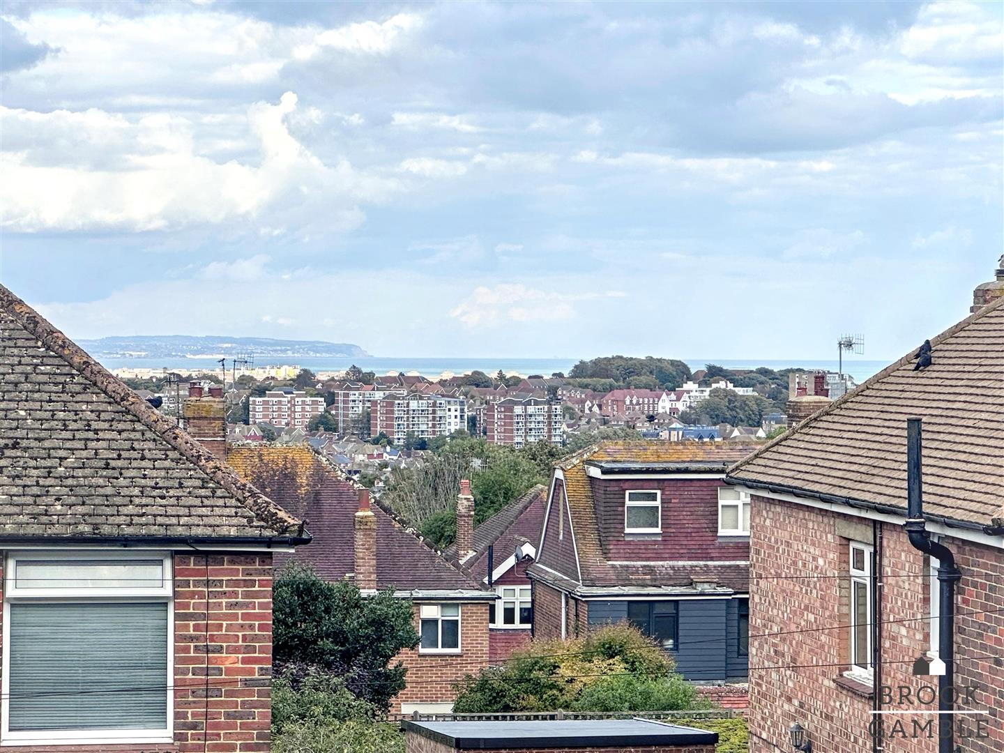 3 Bedroom House - Semi-Detached. Manvers Road in Eastbourne, 16